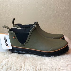 bogs digger slip on
